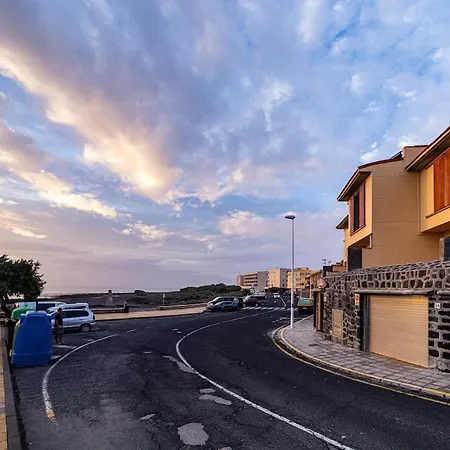 El Medano, Casa Cabezo, Stunning Ocean House For 2-4-6-8 Friends Or Family El Médano